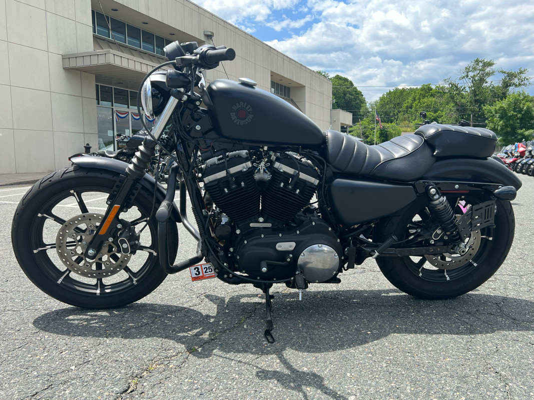 Iron 883®