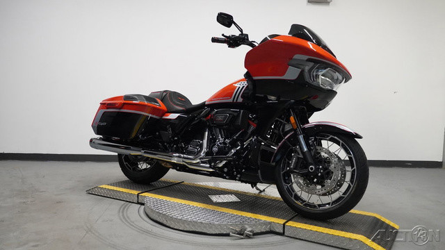 CVO® Road Glide®