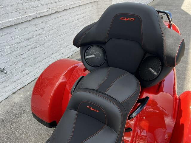 CVO® Street Glide® 3 Limited