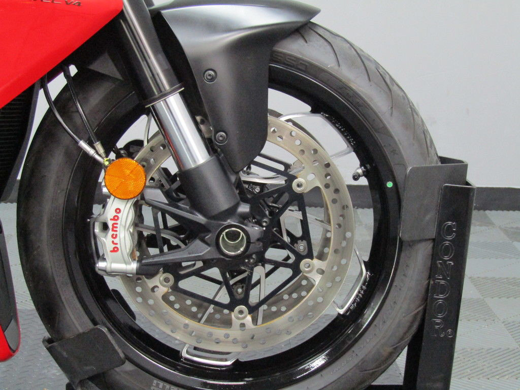 Diavel V4