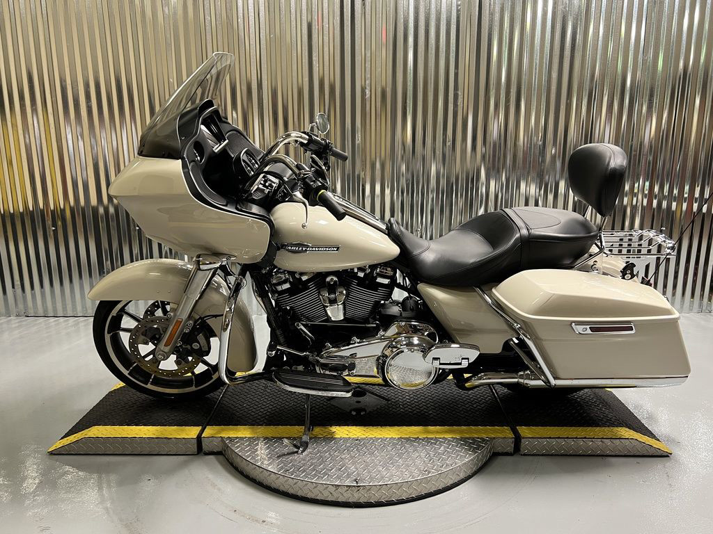 Road Glide®