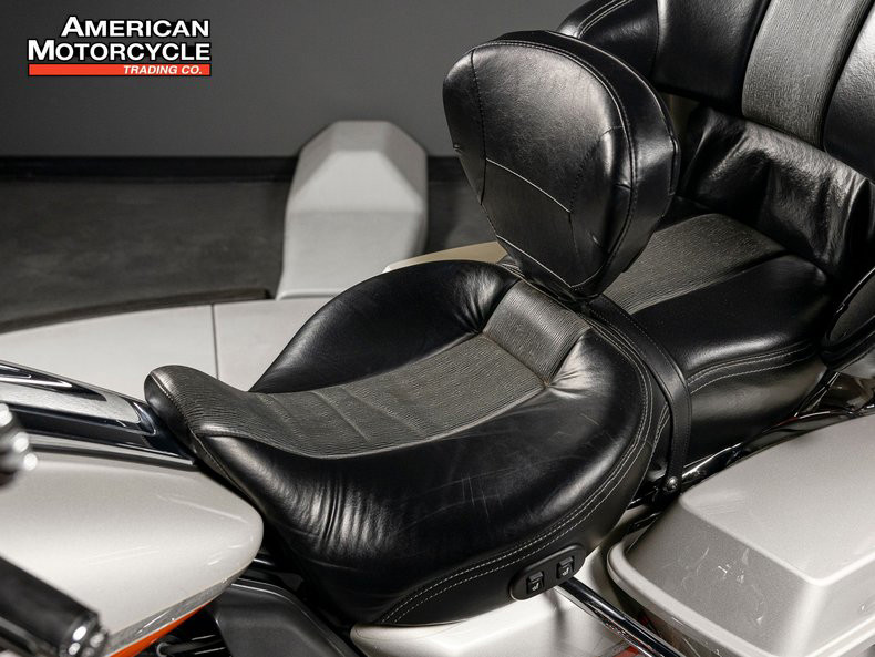 CVO® Ultra Classic® Electra Glide®