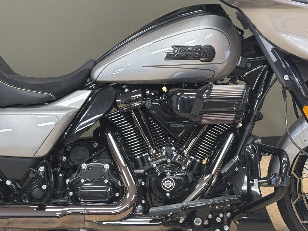 CVO® Street Glide®