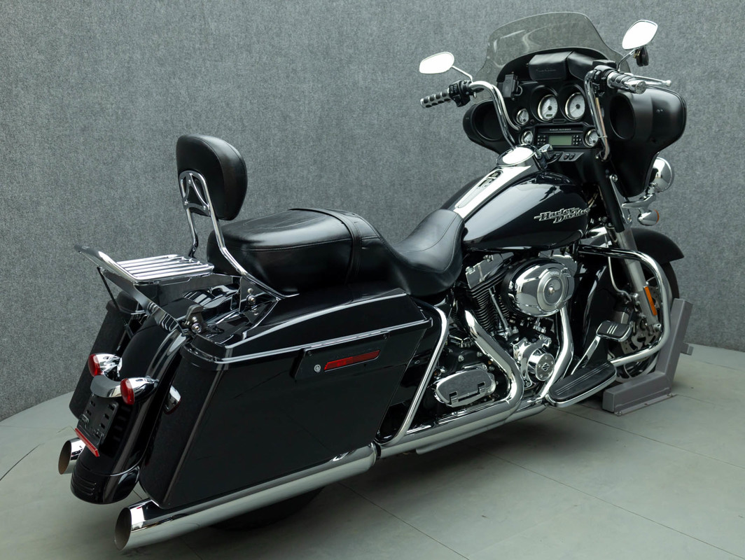 Street Glide®