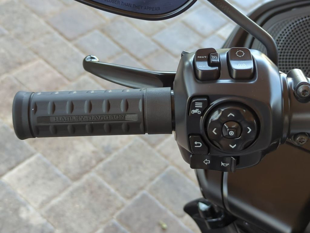 Road Glide®