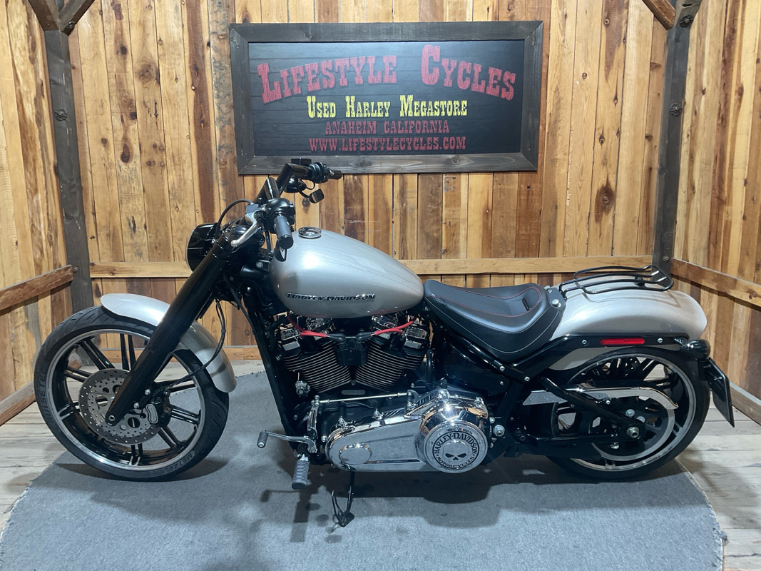 Softail® Breakout®