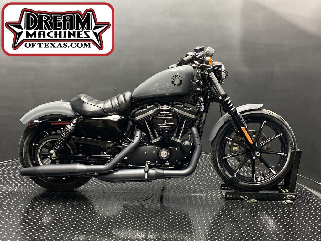 Iron 883®