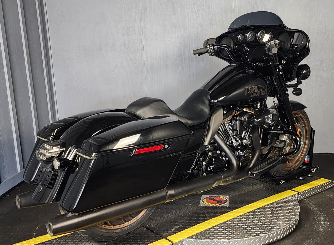 Street Glide® ST