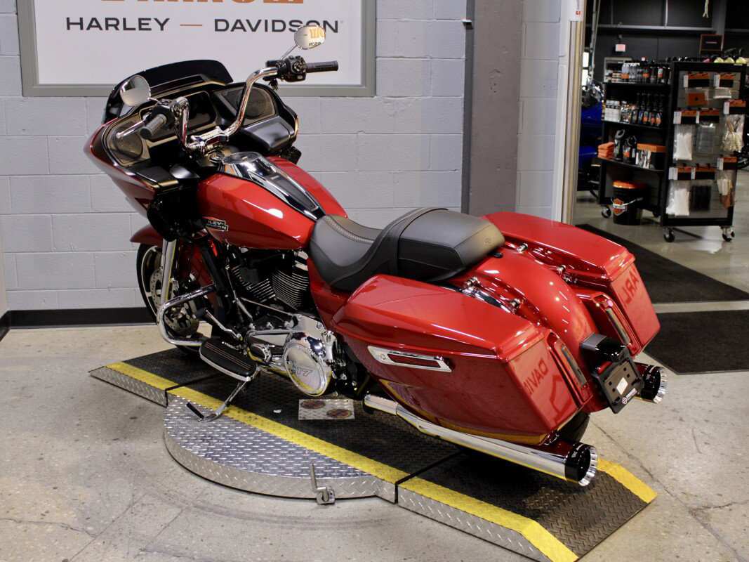 Road Glide®