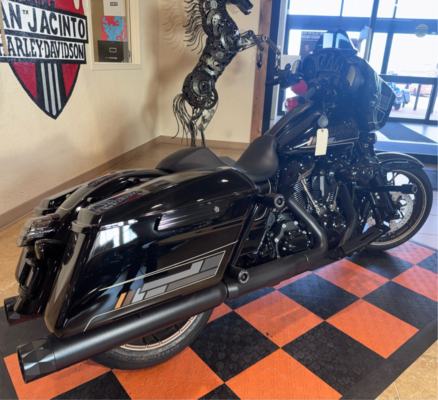 Street Glide® ST