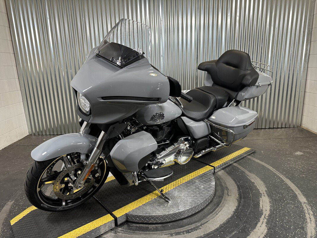 Street Glide® Ultra