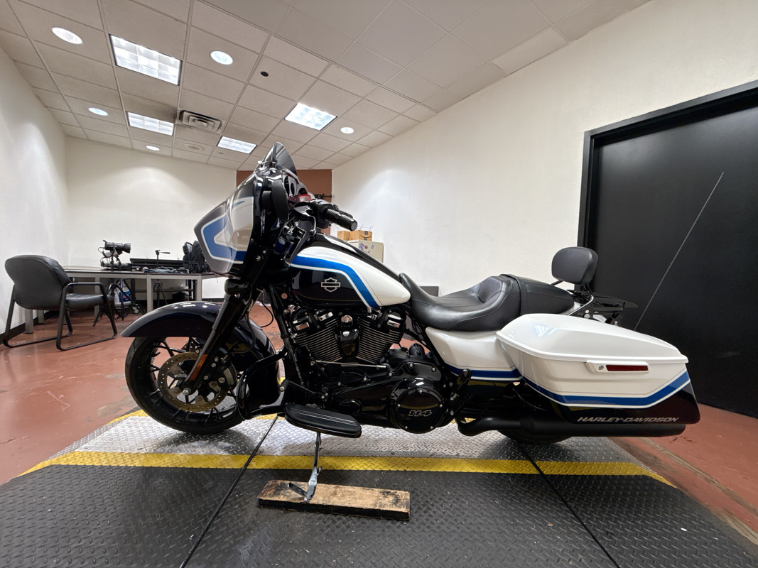 Street Glide® Special