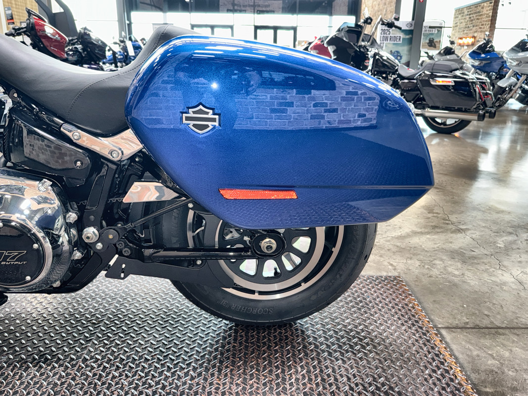 Low Rider® ST