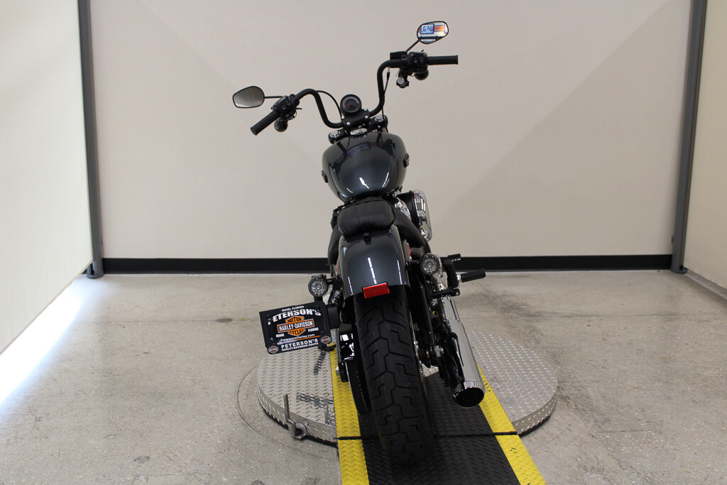 Street Bob®
