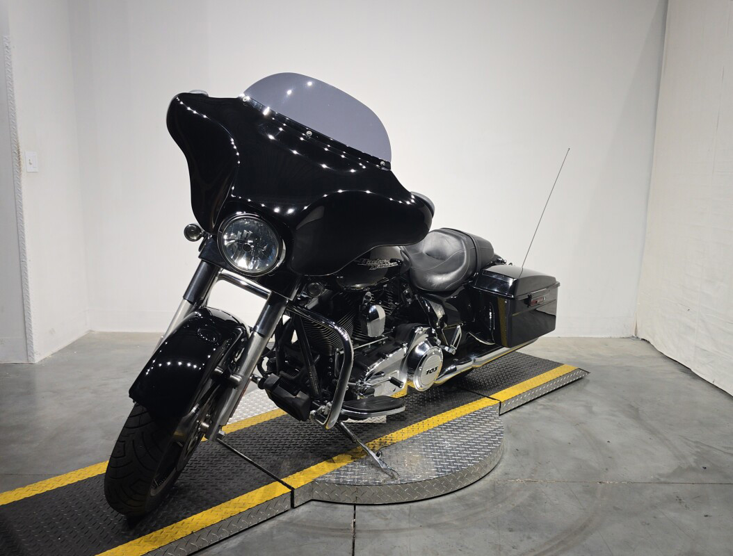 Street Glide®