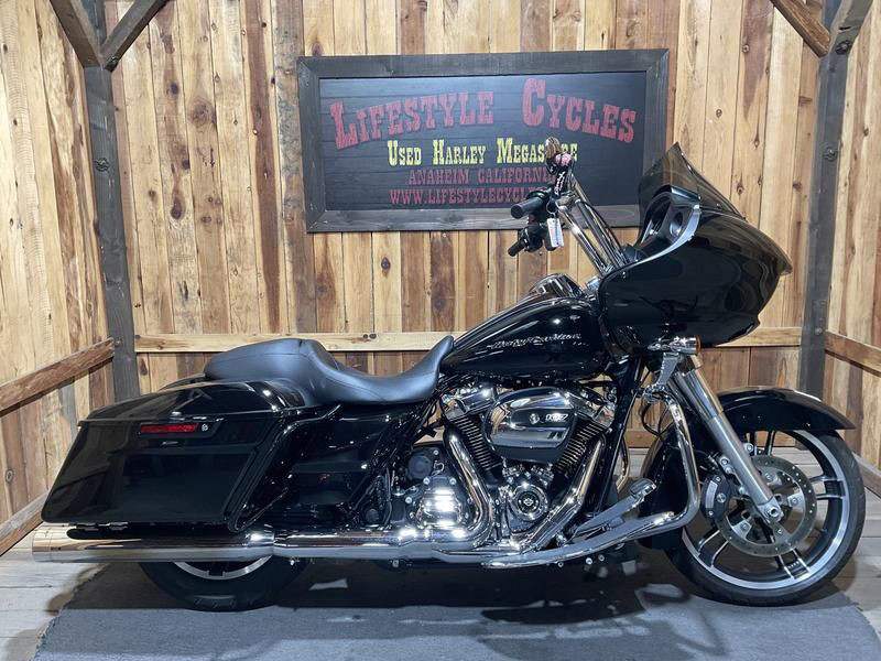 Road Glide®