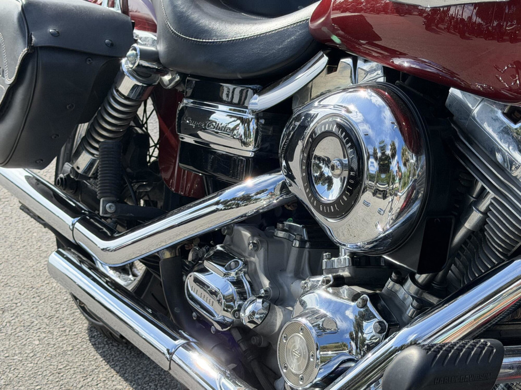 Dyna® Super Glide® Custom