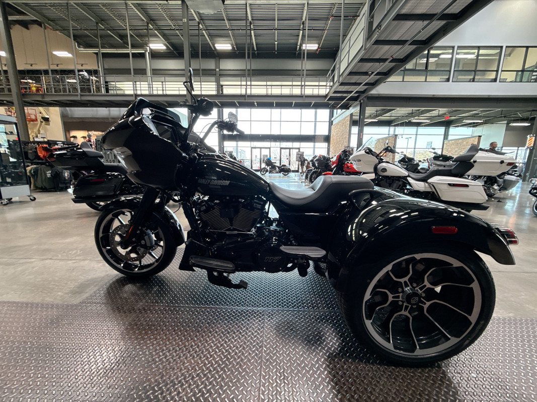 Road Glide® 3