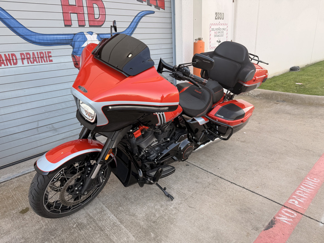 CVO® Street Glide®