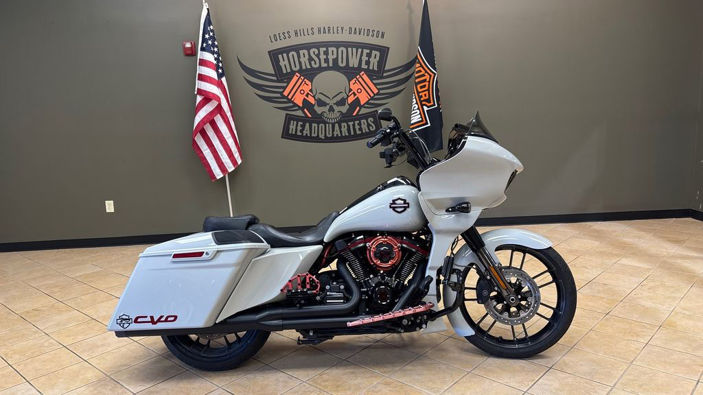 CVO® Road Glide®