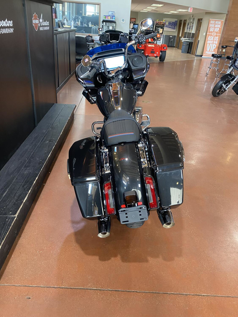 Road Glide®