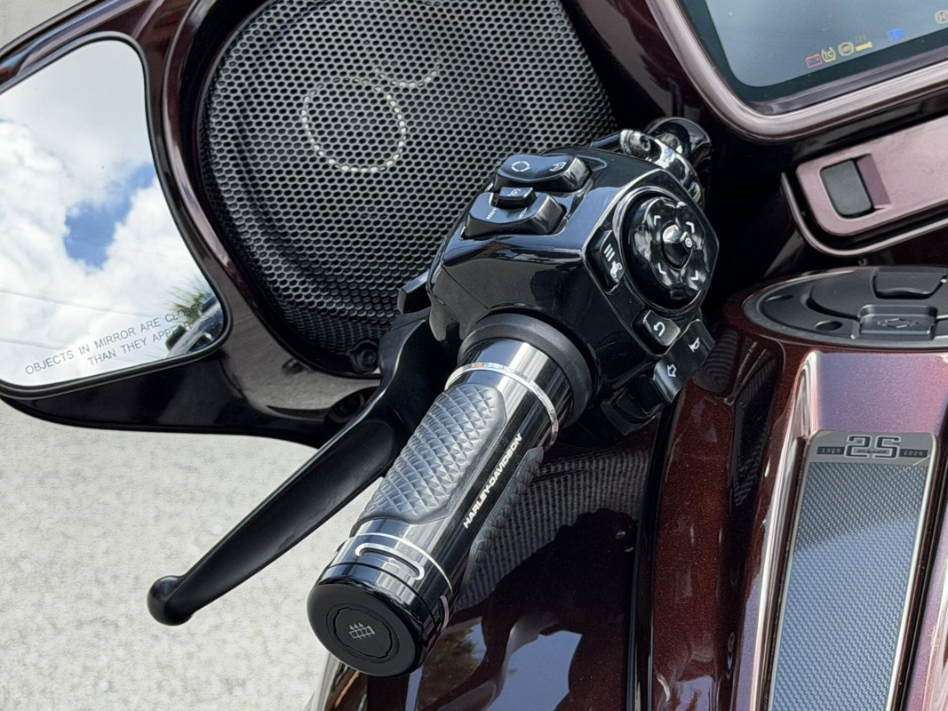 CVO® Street Glide®