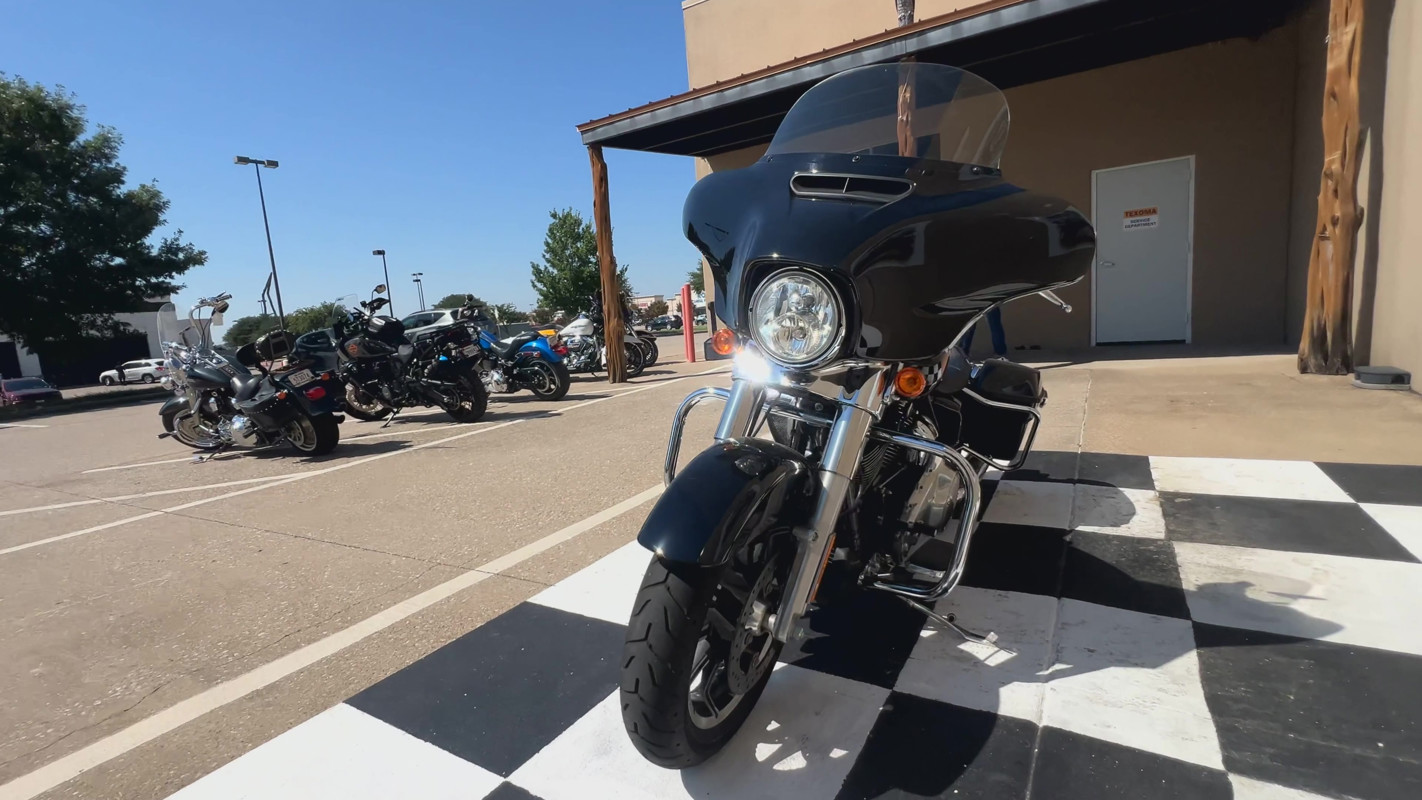 Electra Glide Standard