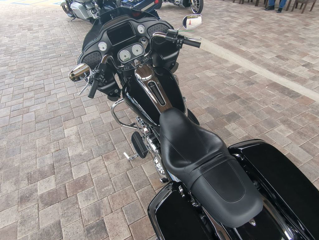 Road Glide®