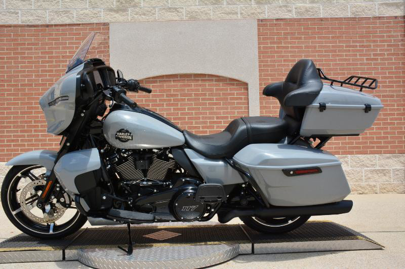 Street Glide® Ultra