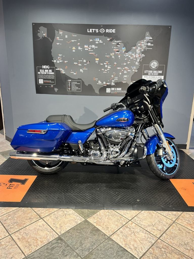 Street Glide®