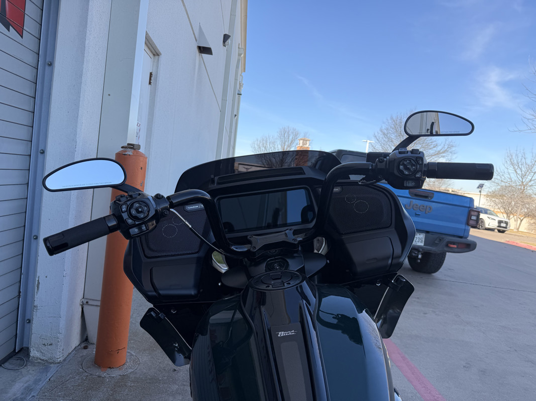 Road Glide®