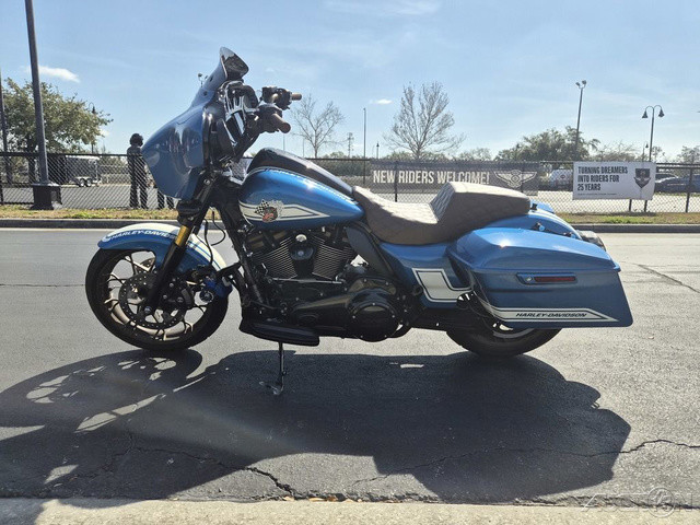 Street Glide® ST
