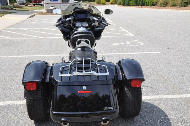 Road Glide® 3