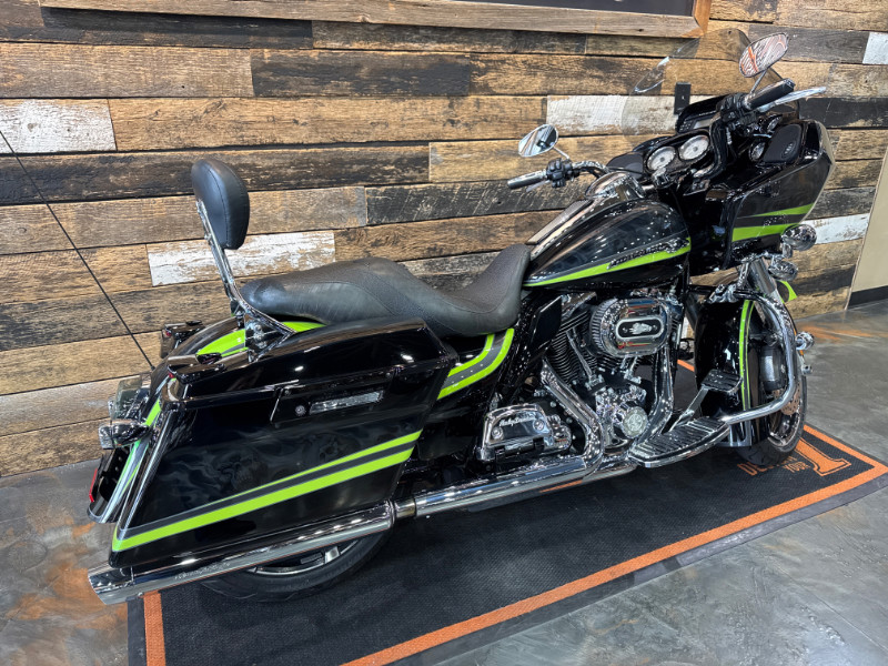 Road Glide®