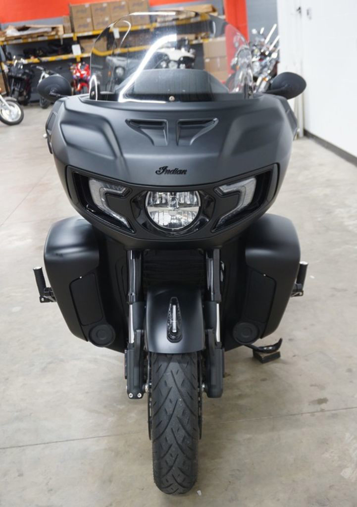 Pursuit Dark Horse Premium Package