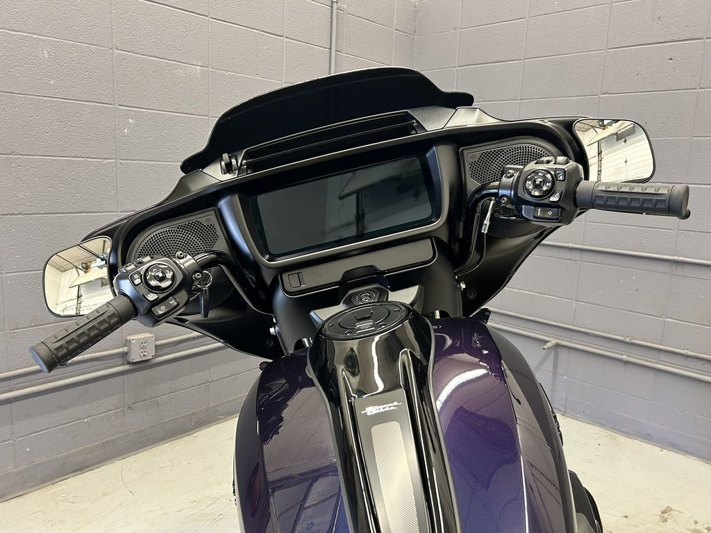 Street Glide®