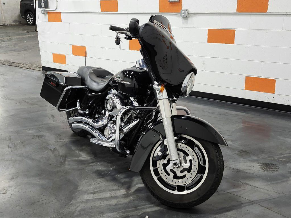 Street Glide®