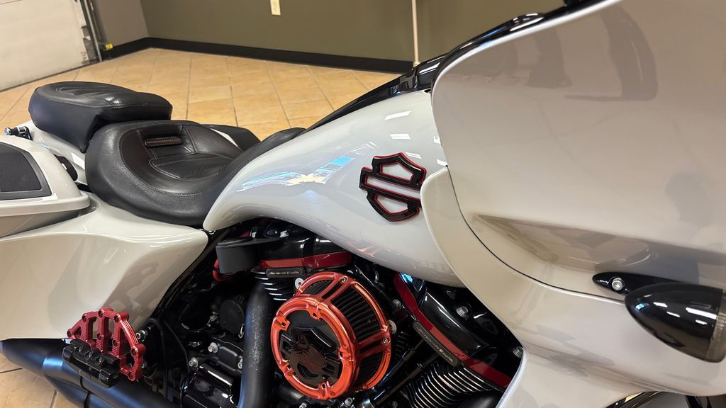 CVO® Road Glide®