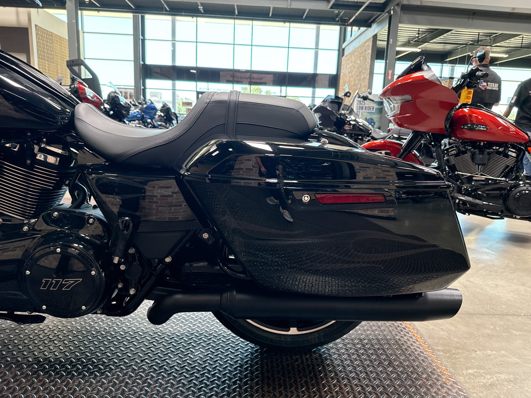 Road Glide®