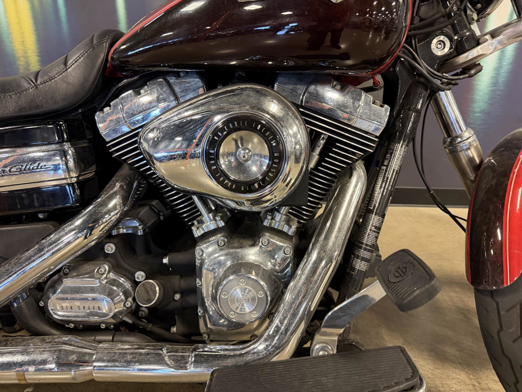 Dyna® Super Glide® Custom