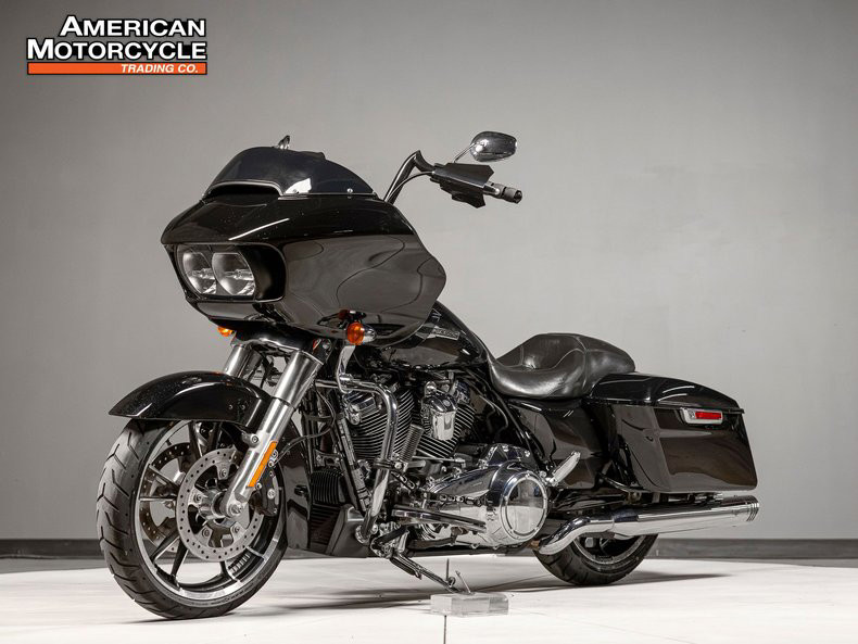 Road Glide®