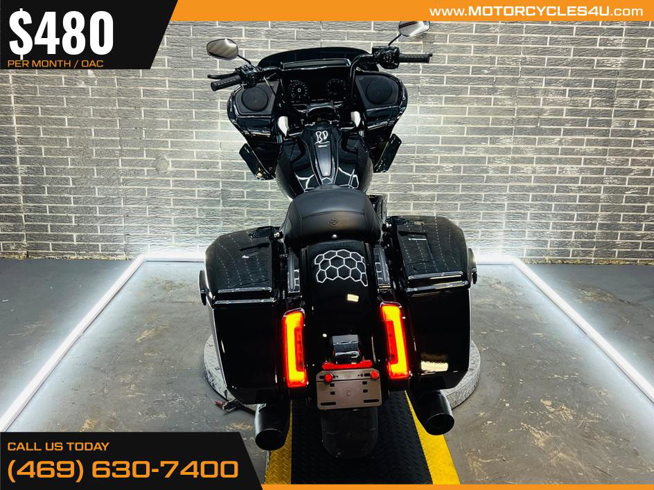 Road Glide®