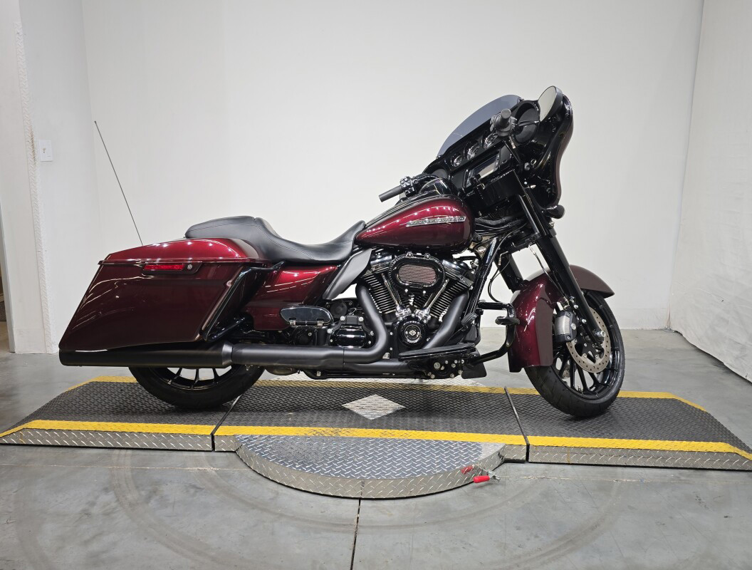 Street Glide® Special