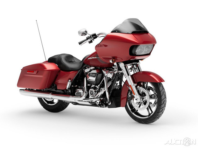 Road Glide®