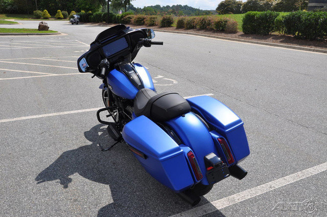 Street Glide®