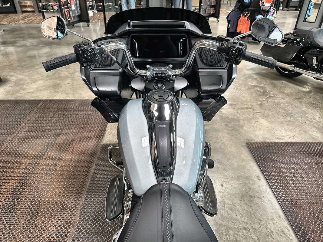 Road Glide®