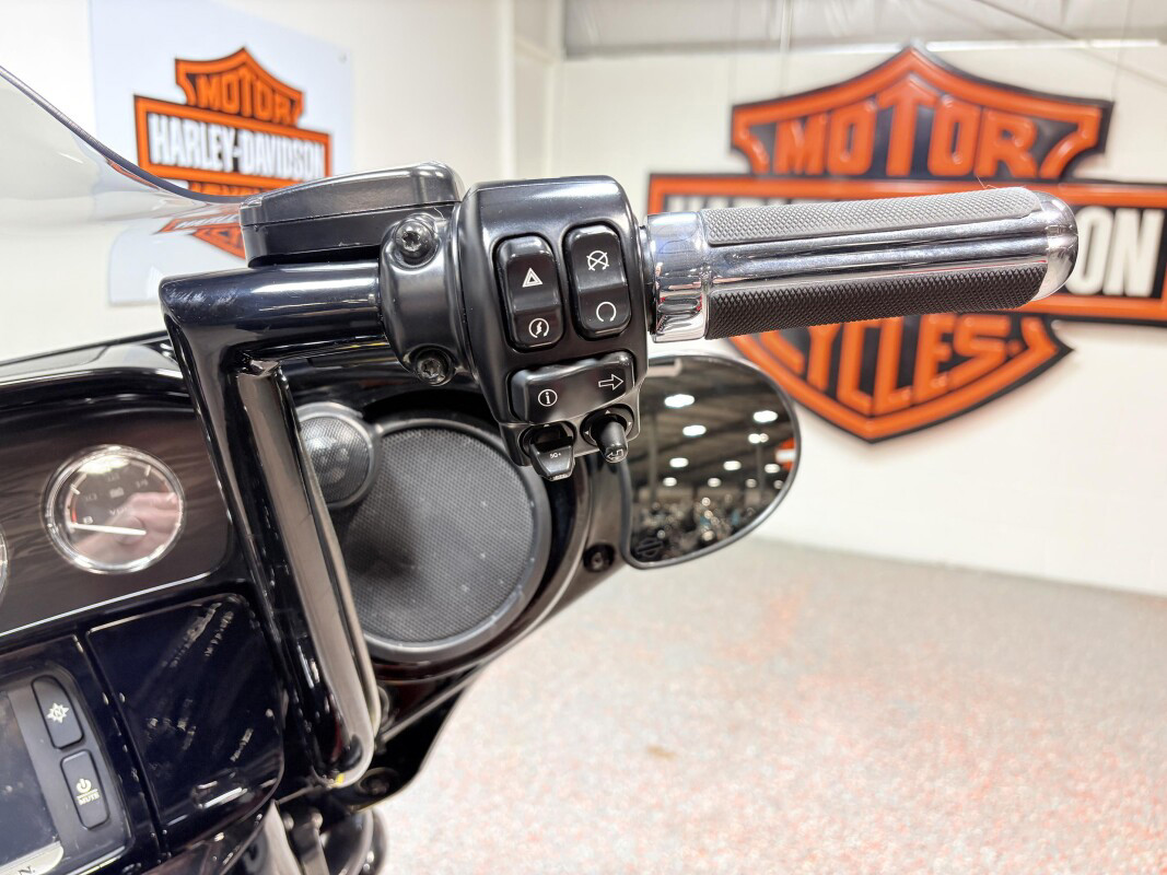 CVO® Street Glide®