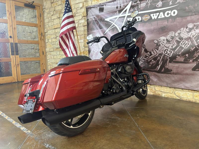 Road Glide®