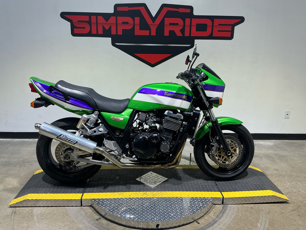 ZRX1100