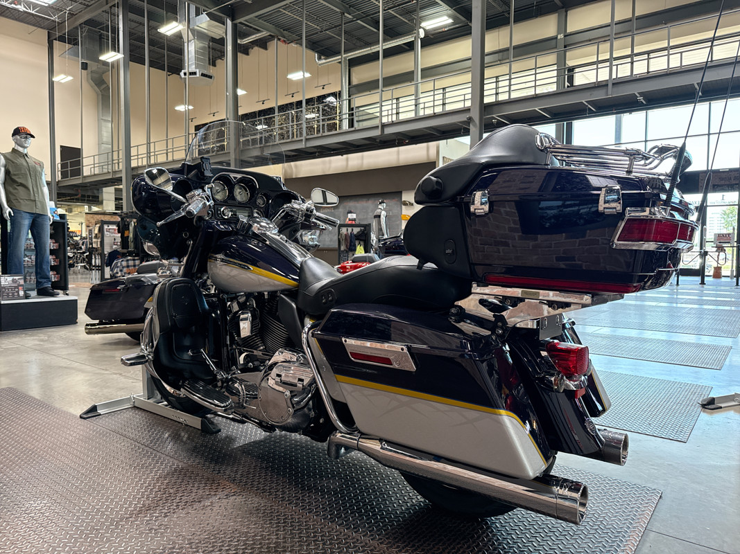 CVO® Ultra Classic® Electra Glide®